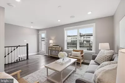 213 Market Square NW #19, Vienna, VA 22180 - Photo 37