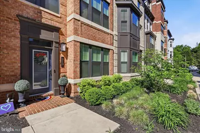 213 Market Square NW #19, Vienna, VA 22180 - Photo 11