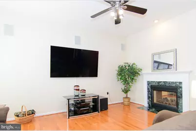 2460 Cypress Green Lane, Herndon, VA 20171 - Photo 15