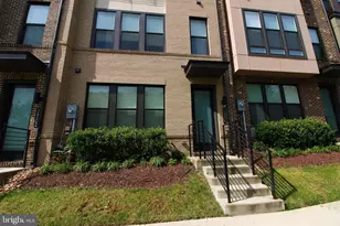 14304 Beckett Glen Cir, Chantilly, VA 20151 - Photo 1