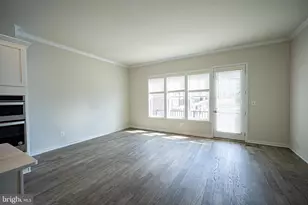 14304 Beckett Glen Cir, Chantilly, VA 20151 - Photo 17