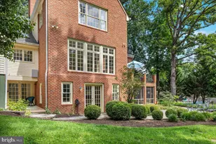 7131 Woodland Dr, Springfield, VA 22151 - Photo 81
