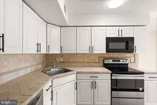 4636 Conwell Dr, Annandale, VA 22003 - Photo 13