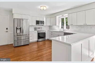 6294 Dunaway Court, McLean, VA 22101 - Photo 15
