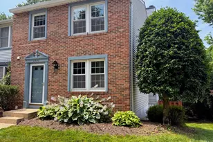 2990 Paddock Wood Ct, Oakton, VA 22124 - Photo 1