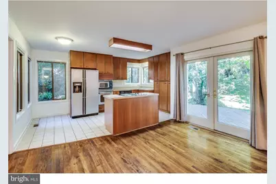 7220 Vistas Lane, McLean, VA 22101 - Photo 3