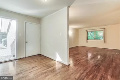 7220 Vistas Lane, McLean, VA 22101 - Photo 11