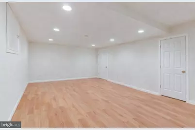 7220 Vistas Lane, McLean, VA 22101 - Photo 9