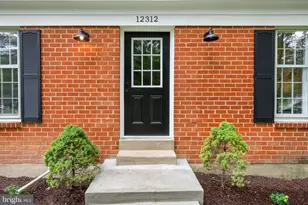 12312 Coleraine Ct, Reston, VA 20191 - Photo 3