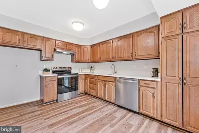 3011 Oakton Meadows Court, Oakton, VA 22124 - Photo 15