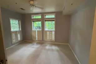1348 Garden Wall Cir, Reston, VA 20194 - Photo 9