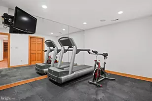 11366 Seneca Knoll Dr, Great Falls, VA 22066 - Photo 55