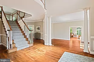 11366 Seneca Knoll Dr, Great Falls, VA 22066 - Photo 7