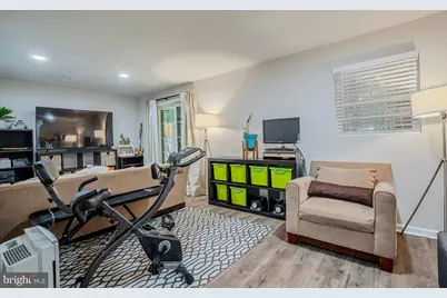 5908 Roberts Common Court, Burke, VA 22015 - Photo 25