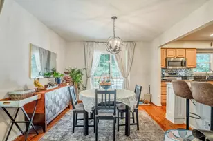 5908 Roberts Common Ct, Burke, VA 22015 - Photo 11