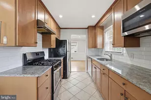 7612 Mahoney Dr, Lorton, VA 22079 - Photo 7