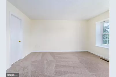 6112 Hoskins Hollow Circle, Centreville, VA 20121 - Photo 17