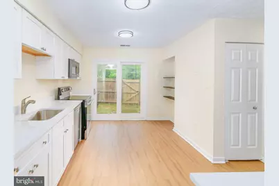 6112 Hoskins Hollow Circle, Centreville, VA 20121 - Photo 3