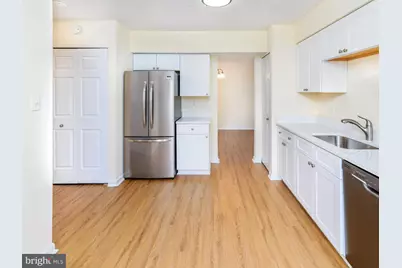 6112 Hoskins Hollow Circle, Centreville, VA 20121 - Photo 5
