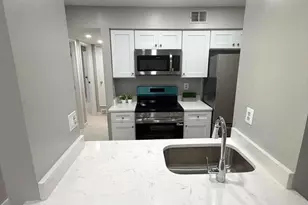 5816 Royal Ridge Dr, Springfield, VA 22152 - Photo 7