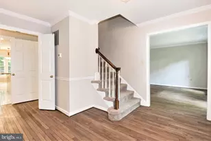 10322 Dunn Meadow Rd, Vienna, VA 22182 - Photo 11
