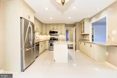 10322 Dunn Meadow Road, Vienna, VA 22182 - Photo 3