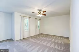9012 Penn Manor Ct, Springfield, VA 22153 - Photo 21
