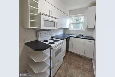 3045 Patrick Henry Drive #301, Falls Church, VA 22044 - Photo 7