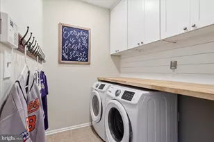 3801 Wheatgrain Ln, Fairfax, VA 22033 - Photo 21