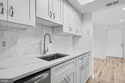 14800 Rydell Road #201, Centreville, VA 20121 - Photo 13