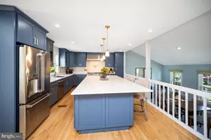 14404 Haystack Ct, Centreville, VA 20120 - Photo 17