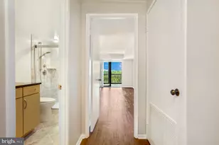 5904 Mt Eagle Dr, Alexandria, VA 22303 - Photo 33