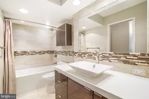 5904 Mt Eagle Dr, Alexandria, VA 22303 - Photo 29