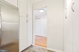 5904 Mt Eagle Dr, Alexandria, VA 22303 - Photo 23