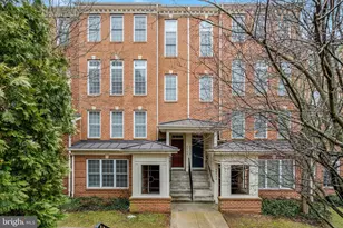 4479 Beacon Grove Cir, Fairfax, VA 22033 - Photo 1