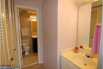 11906 Fieldthorn Court, Reston, VA 20194 - Photo 9