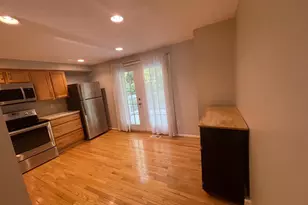 11906 Fieldthorn Ct, Reston, VA 20194 - Photo 7