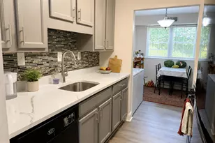 7094 Spring Garden Dr, Springfield, VA 22150 - Photo 5