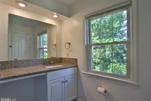2402 Windbreak Dr, Alexandria, VA 22306 - Photo 9