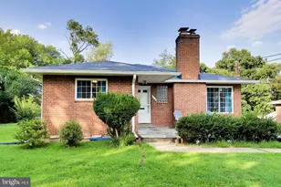 6116 Munson Hill Rd, Falls Church, VA 22044 - Photo 1