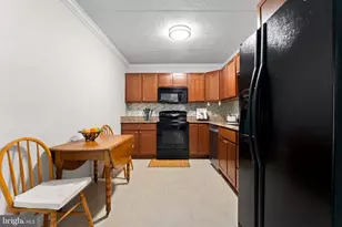 11617 Windbluff Ct, Reston, VA 20191 - Photo 21