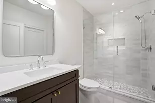 5840 Hilldon St, McLean, VA 22101 - Photo 97