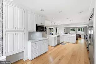 2850 Rosemary Ln, Falls Church, VA 22042 - Photo 21