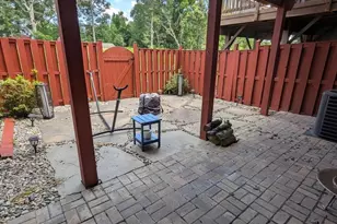 5181 Ballycastle Cir, Alexandria, VA 22315 - Photo 9