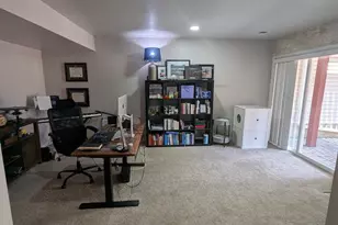 5181 Ballycastle Cir, Alexandria, VA 22315 - Photo 7