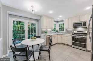11634 Springhouse Pl, Reston, VA 20194 - Photo 13