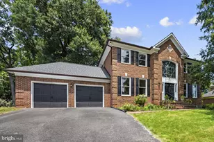 2752 St Elliott Ct, Alexandria, VA 22306 - Photo 3