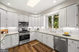 2752 St Elliott Ct, Alexandria, VA 22306 - Photo 29