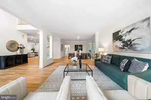 10324 Regency Station Dr, Fairfax Station, VA 22039 - Photo 11