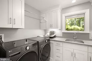 431 Olympia Way, Great Falls, VA 22066 - Photo 37